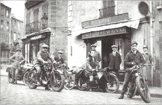 An ABC in front of a Café in Rive-de-Gier