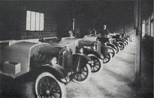 017 1920CarAssemblySportsModel